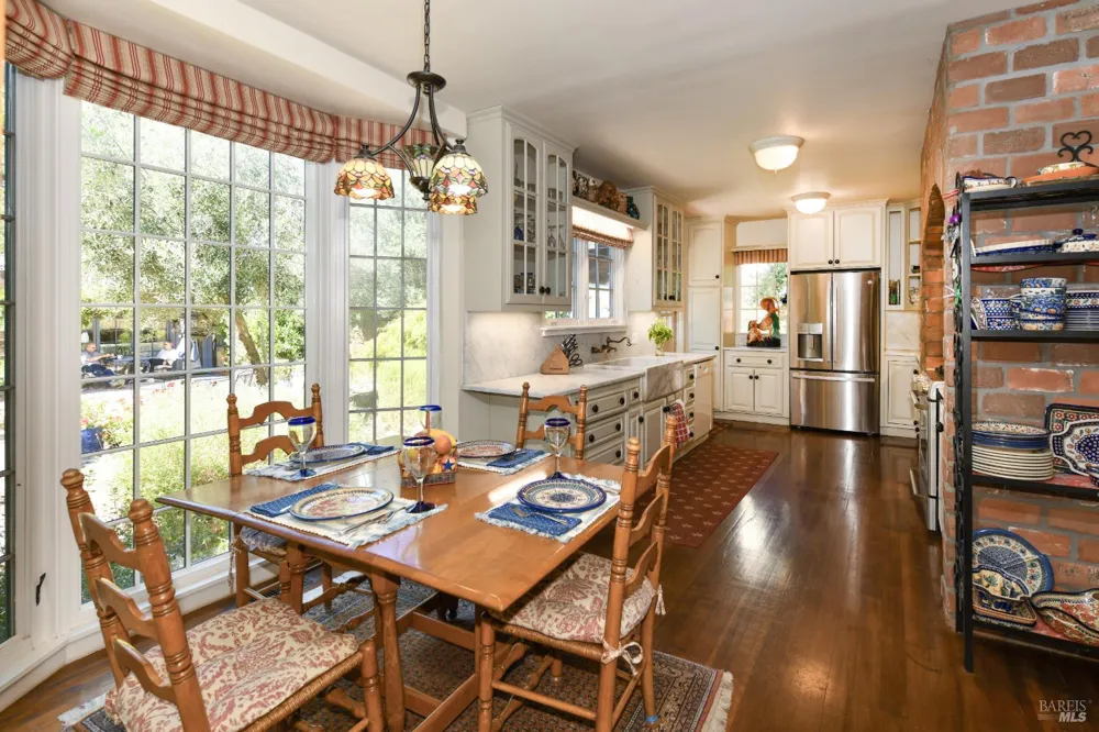 1313 Saint Helena Avenue Santa Rosa, CA 95404