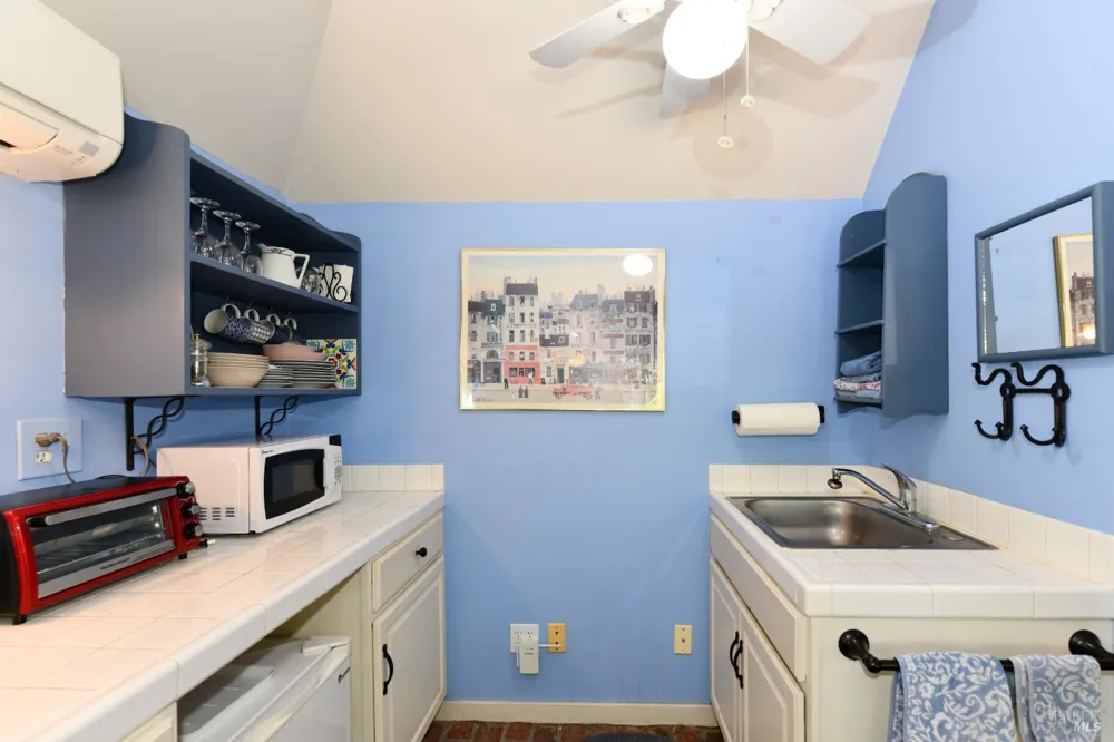 1313 Saint Helena Avenue Santa Rosa, CA 95404