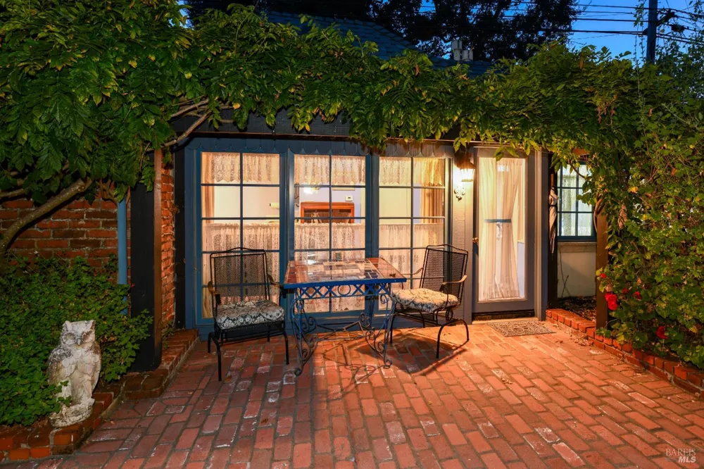 1313 Saint Helena Avenue Santa Rosa, CA 95404