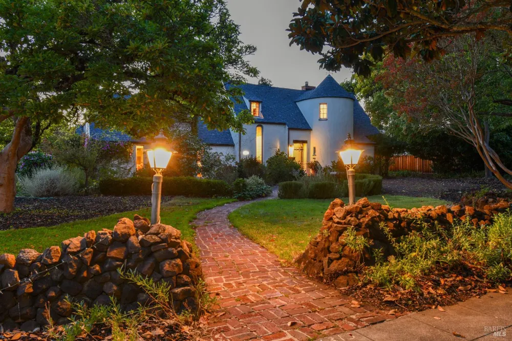 1313 Saint Helena Avenue Santa Rosa, CA 95404