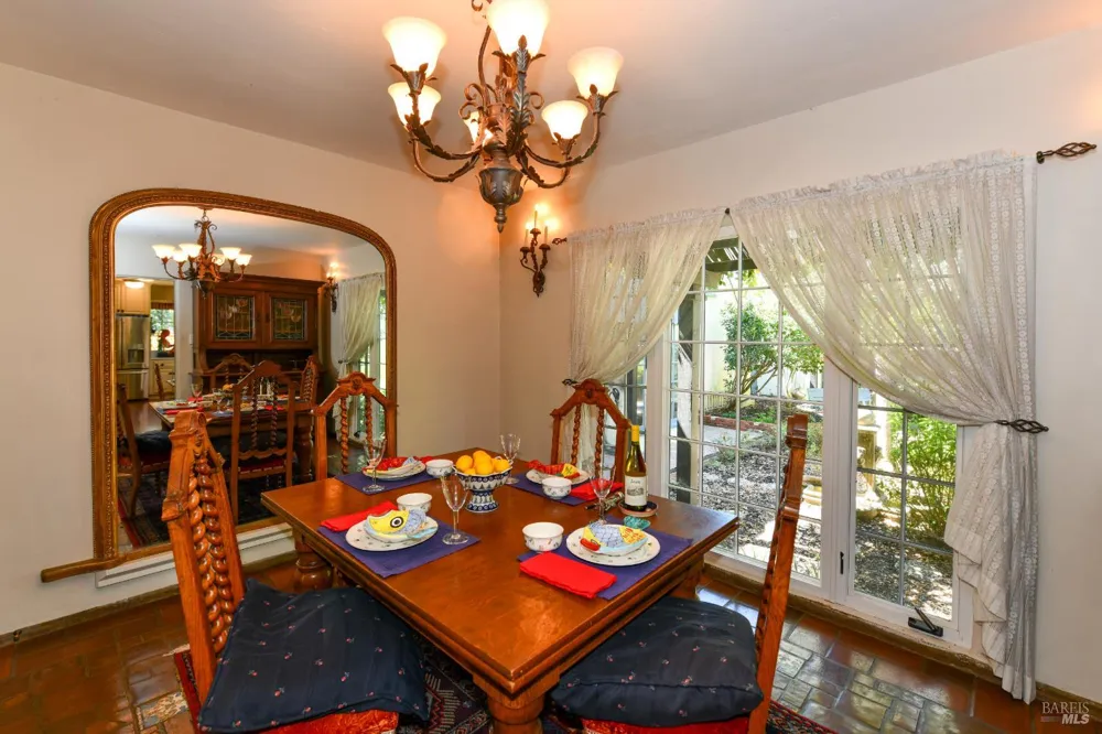1313 Saint Helena Avenue Santa Rosa, CA 95404