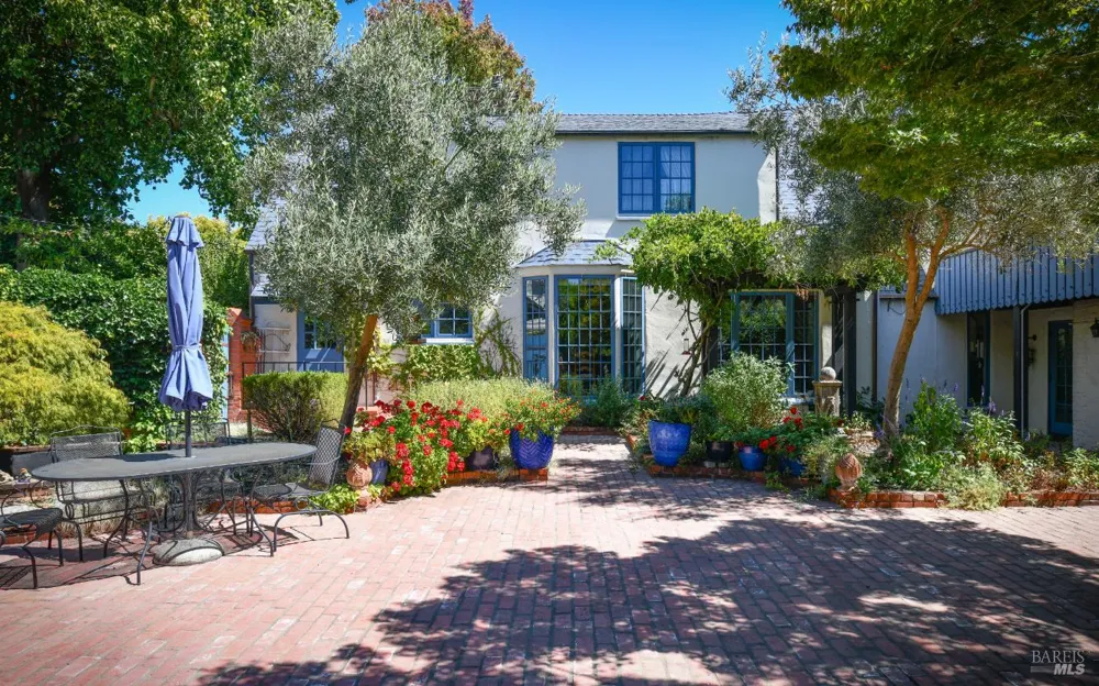 1313 Saint Helena Avenue Santa Rosa, CA 95404