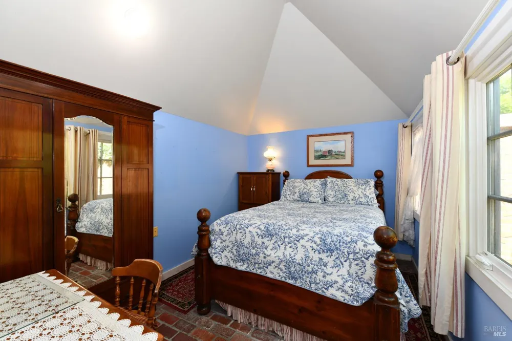 1313 Saint Helena Avenue Santa Rosa, CA 95404
