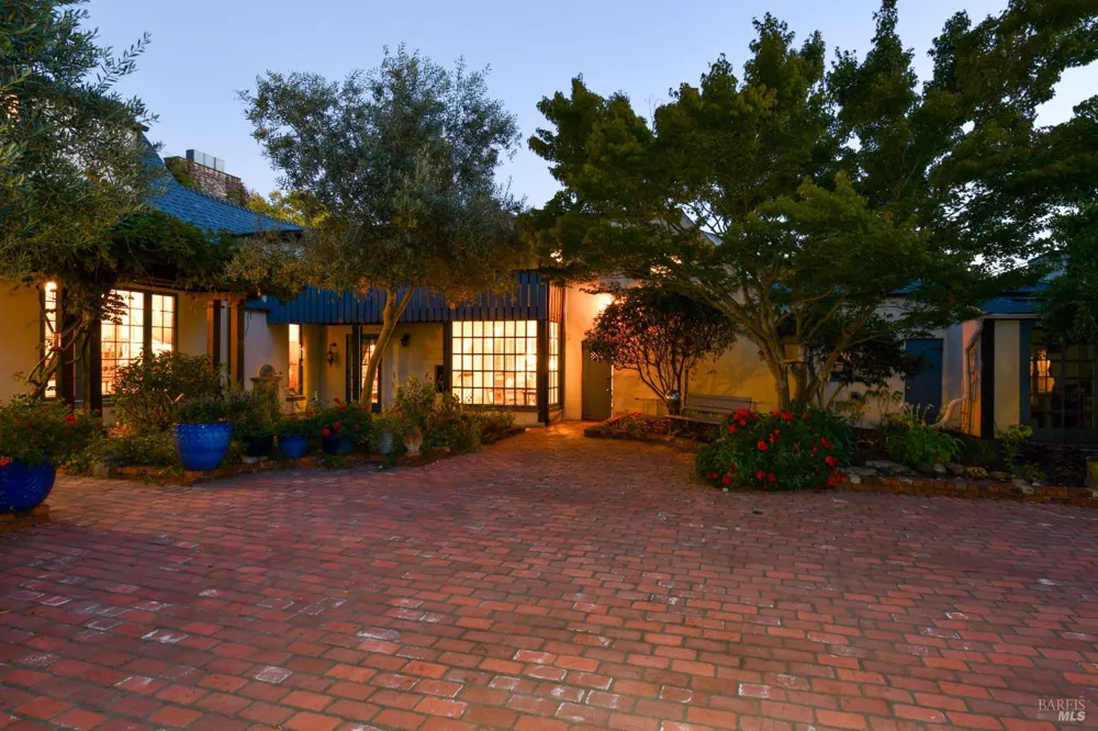 1313 Saint Helena Avenue Santa Rosa, CA 95404