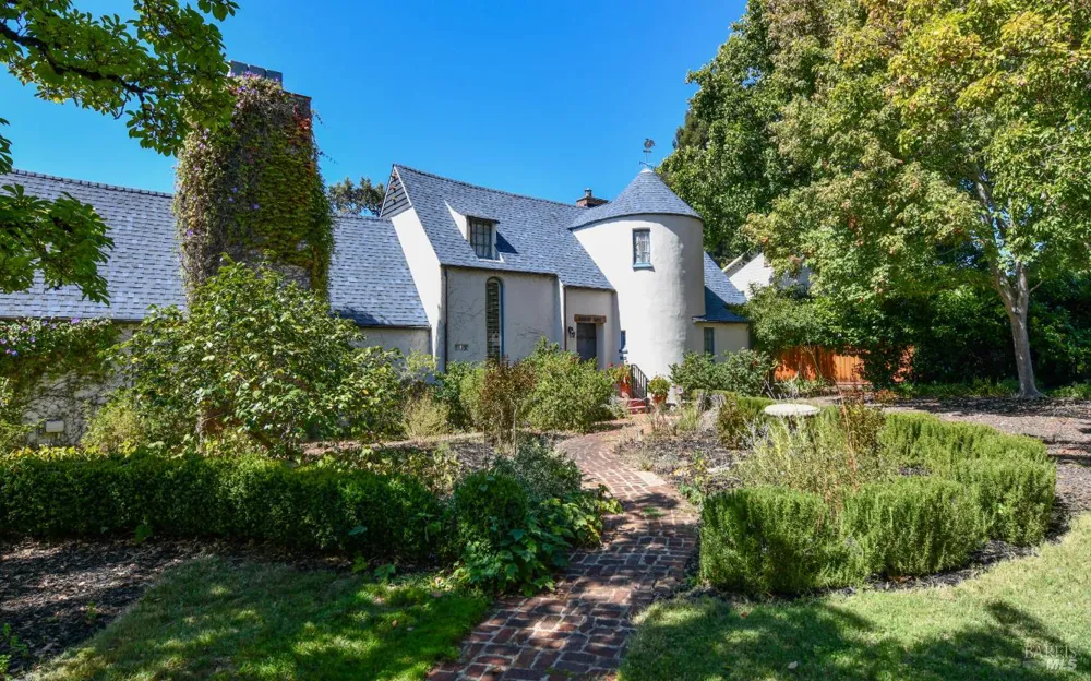 1313 Saint Helena Avenue Santa Rosa, CA 95404