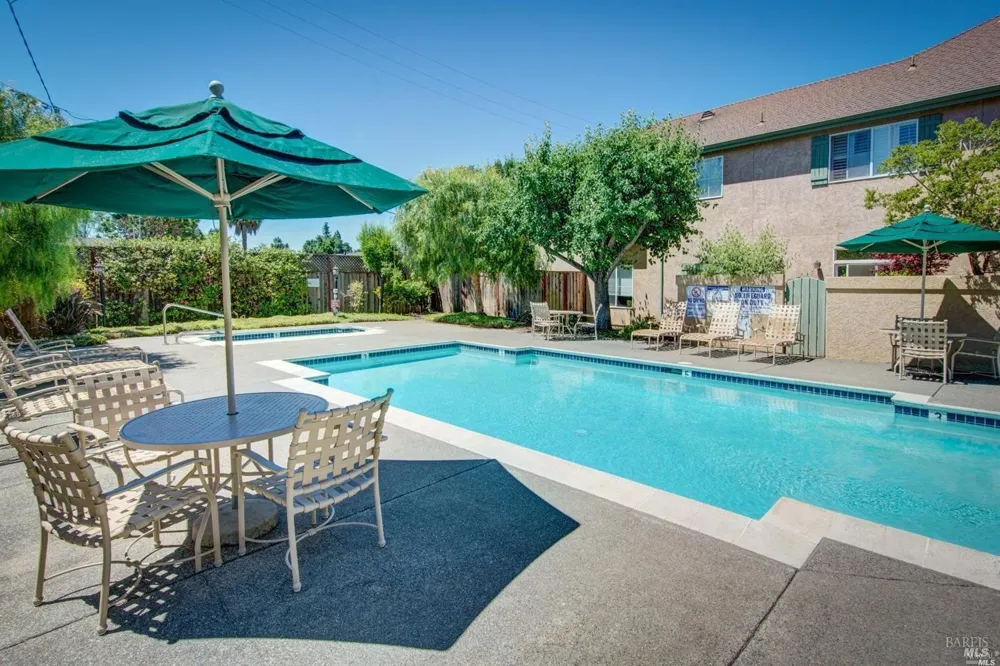 20 Bridgegate Way Napa, CA 94559