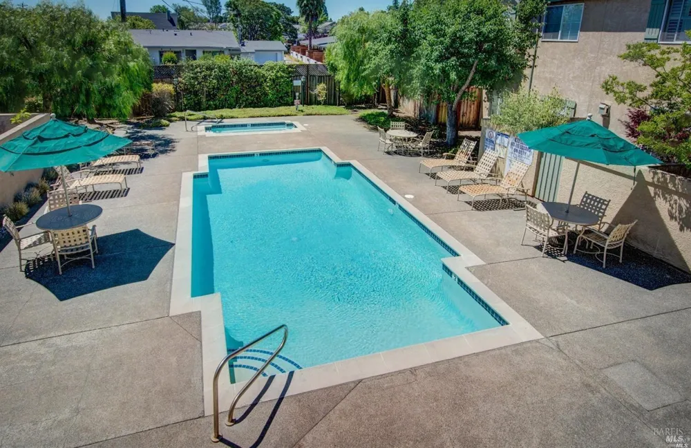 20 Bridgegate Way Napa, CA 94559