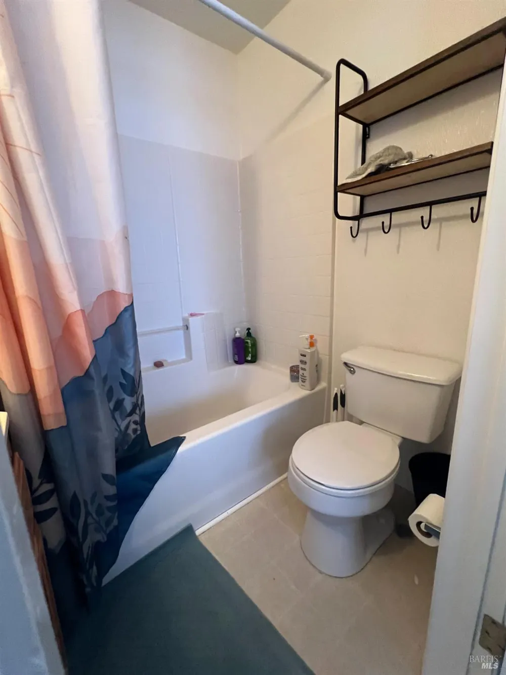 20 Bridgegate Way Napa, CA 94559