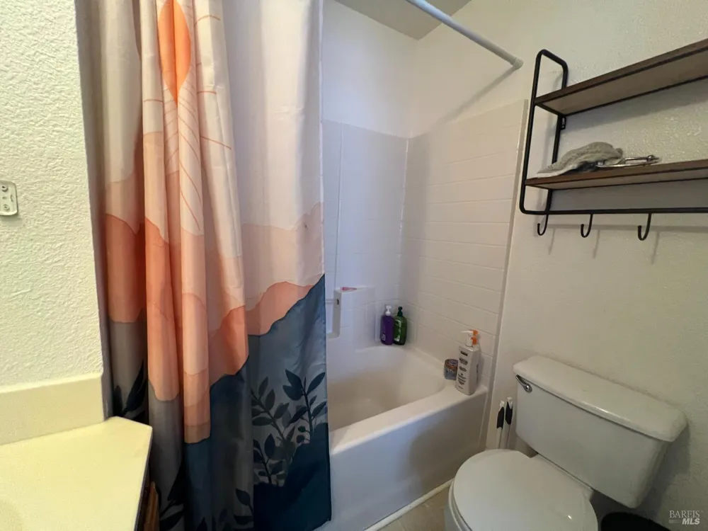 20 Bridgegate Way Napa, CA 94559