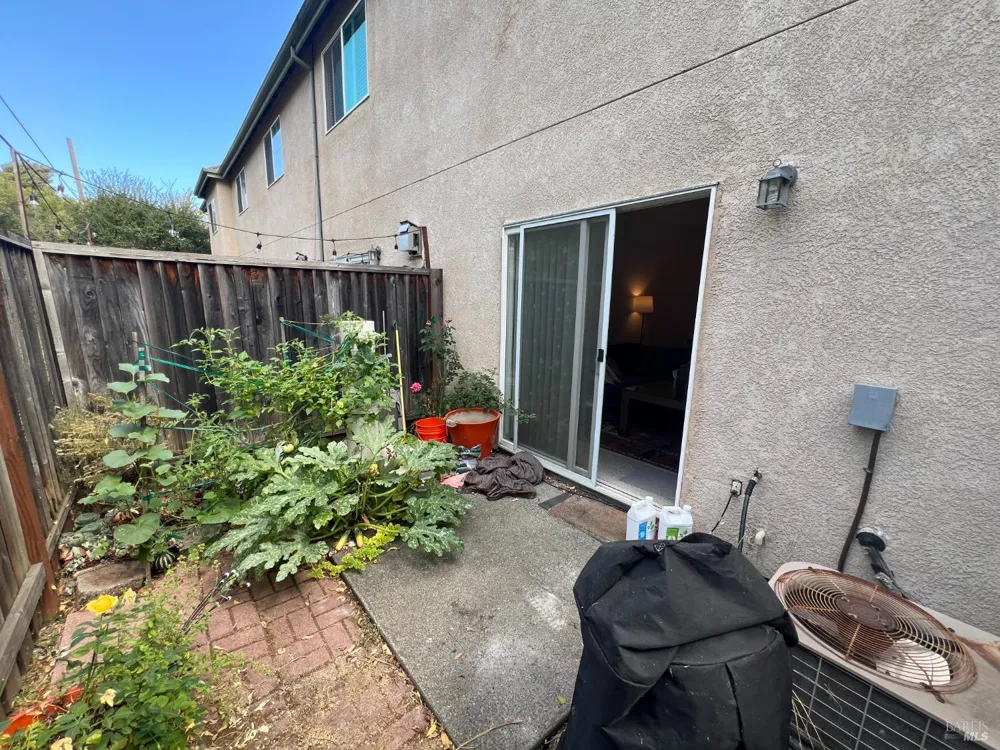 20 Bridgegate Way Napa, CA 94559