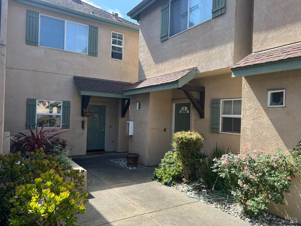20 Bridgegate Way Napa, CA 94559