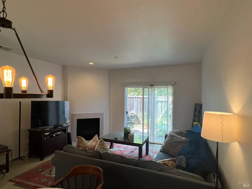 20 Bridgegate Way Napa, CA 94559