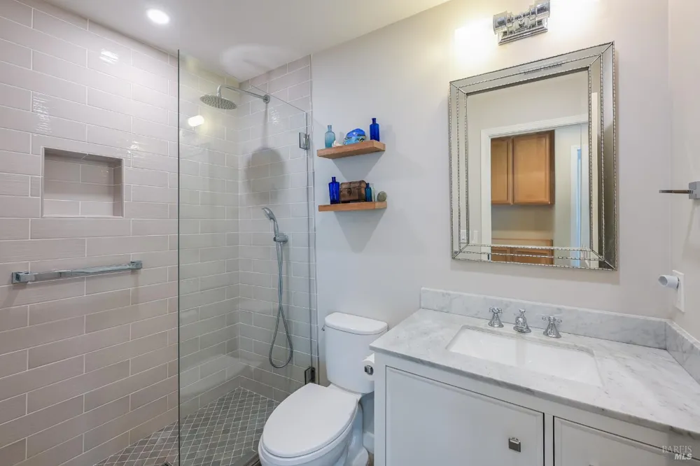 68 Cross Creek Place Larkspur, CA 94939