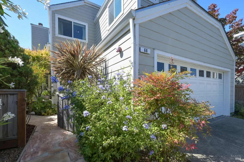 68 Cross Creek Place Larkspur, CA 94939