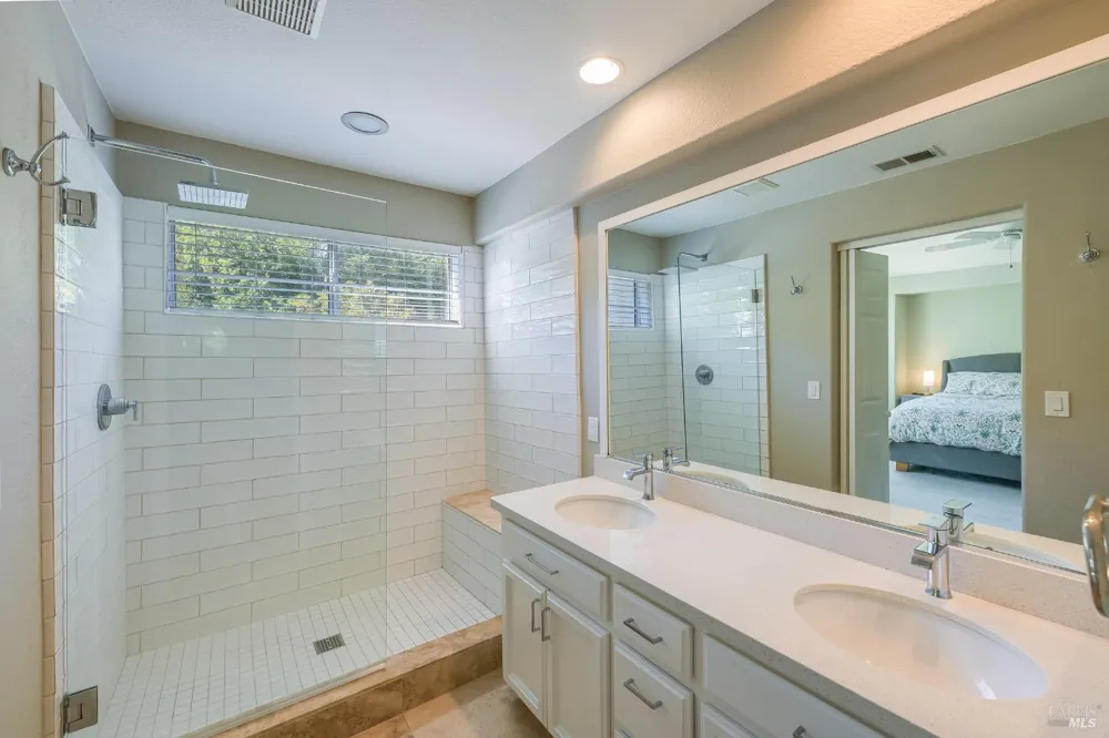 68 Cross Creek Place Larkspur, CA 94939