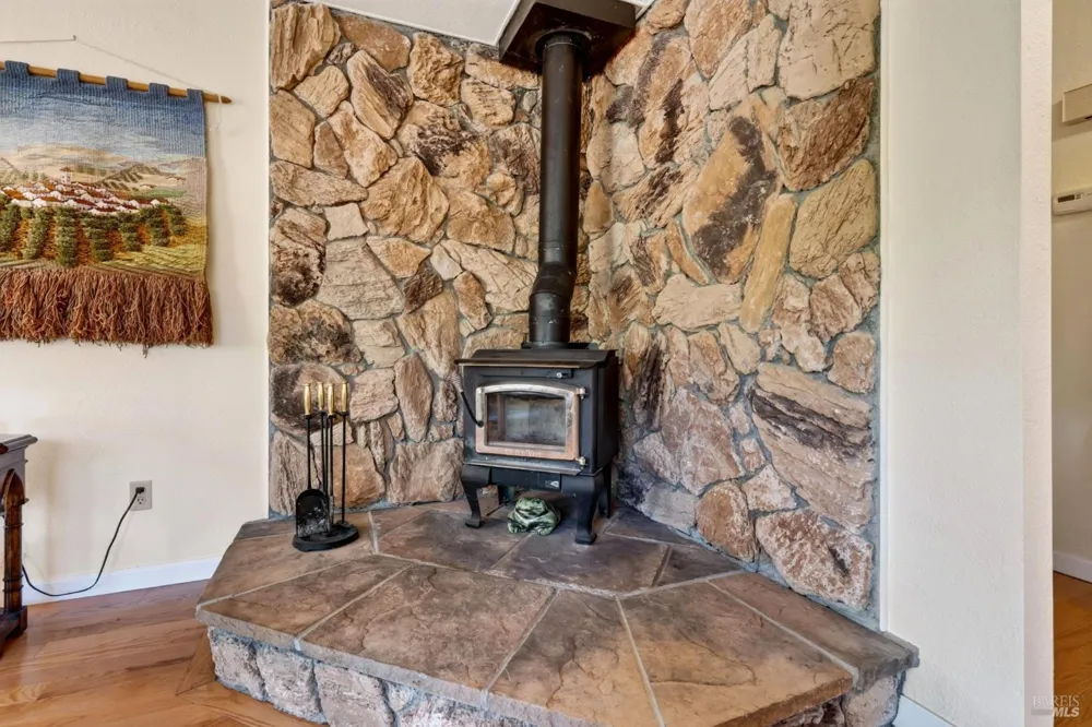 1755 Lupine Drive Willits, CA 95490