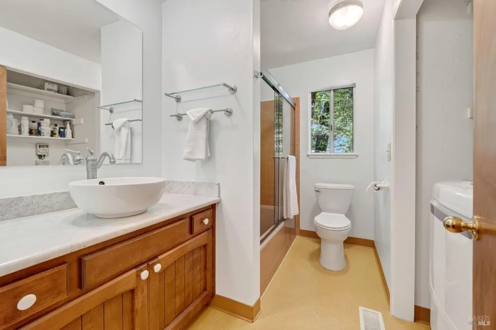 1755 Lupine Drive Willits, CA 95490