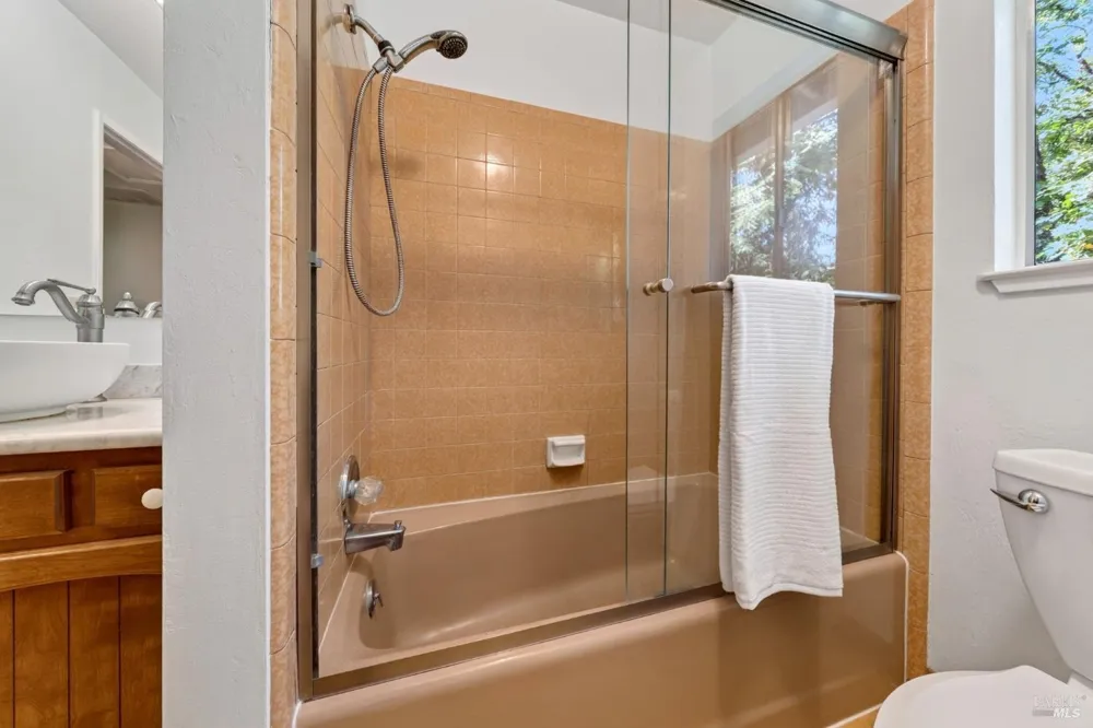 1755 Lupine Drive Willits, CA 95490