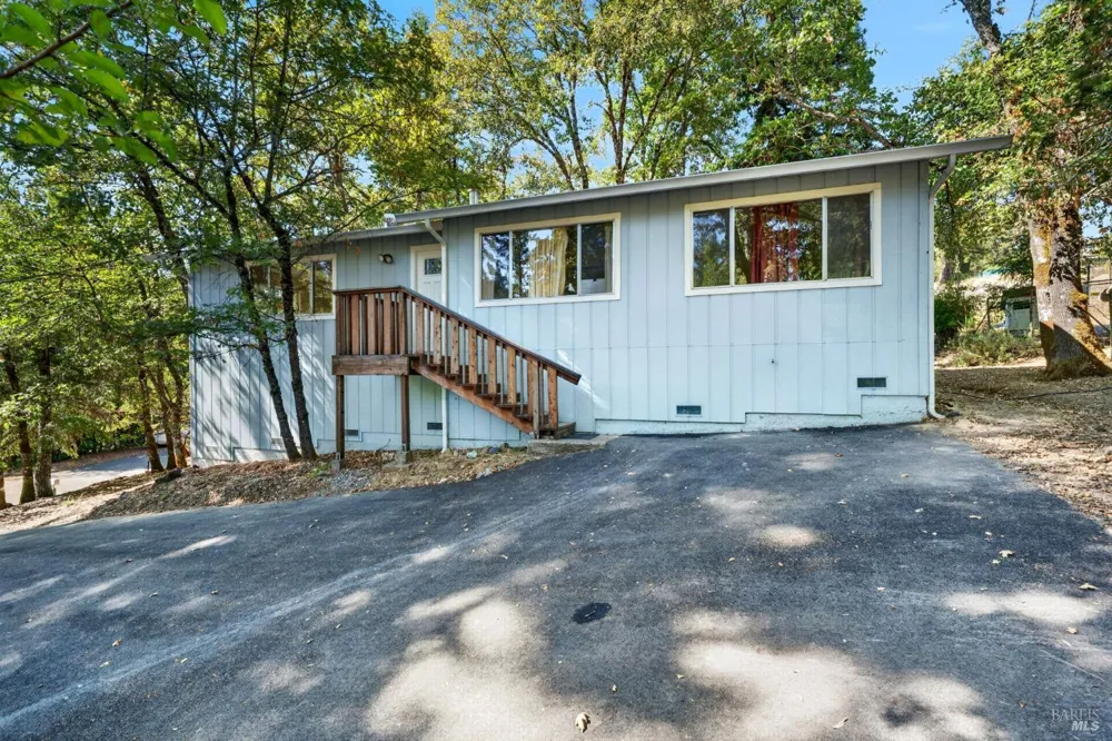 1755 Lupine Drive Willits, CA 95490