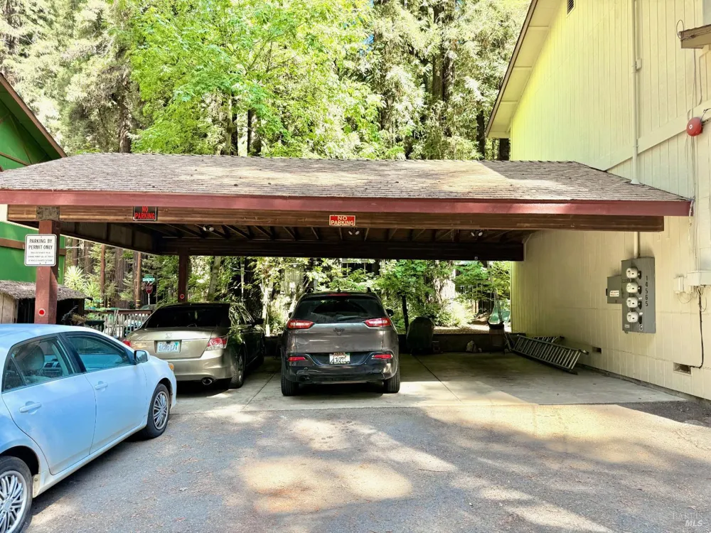 14565 Canyon 1 Road Guerneville, CA 95446