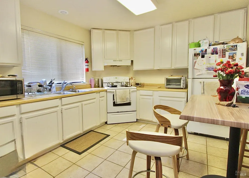 14565 Canyon 1 Road Guerneville, CA 95446