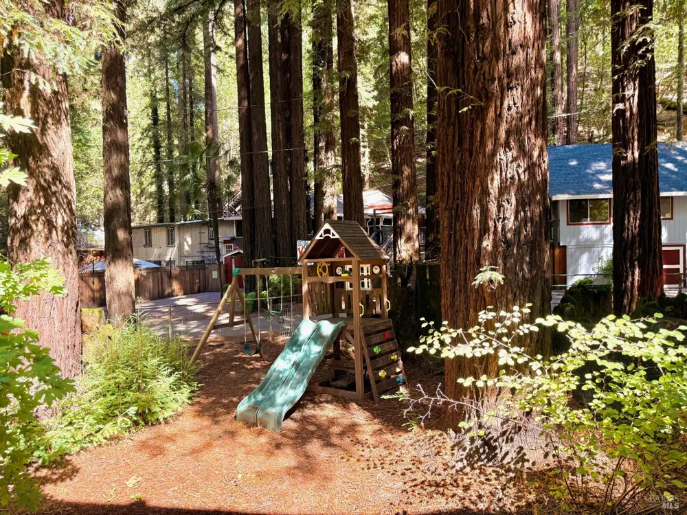 14565 Canyon 1 Road Guerneville, CA 95446