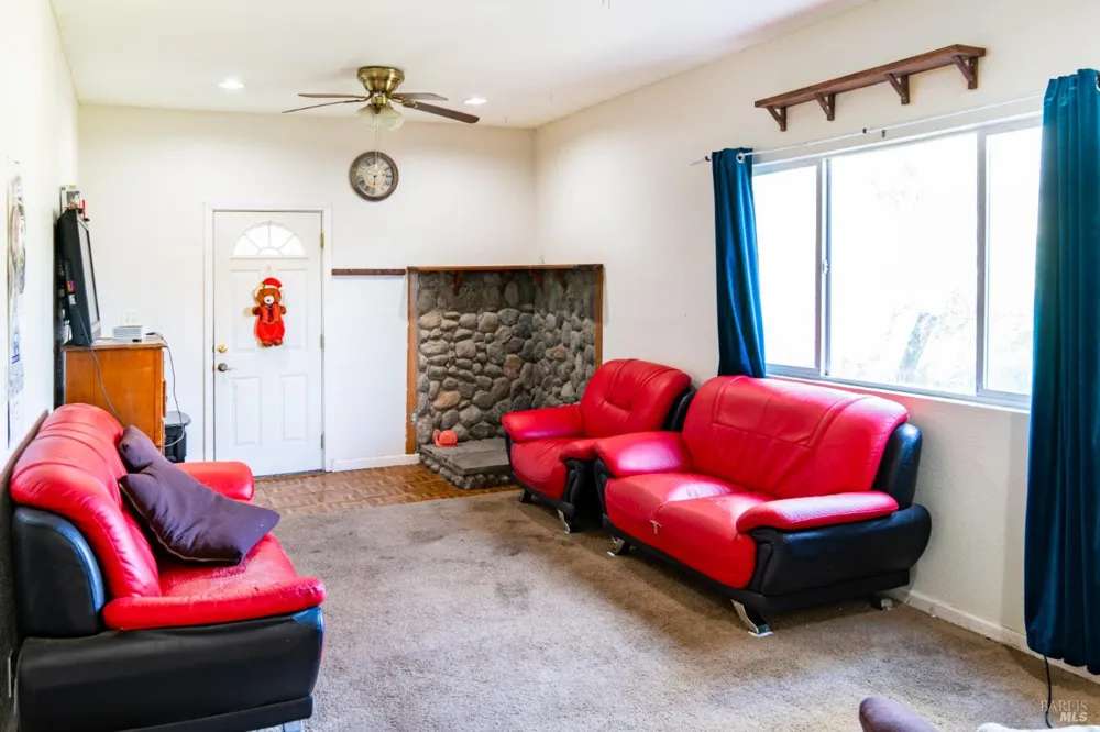 32 Boxelder Court Napa, CA 94558