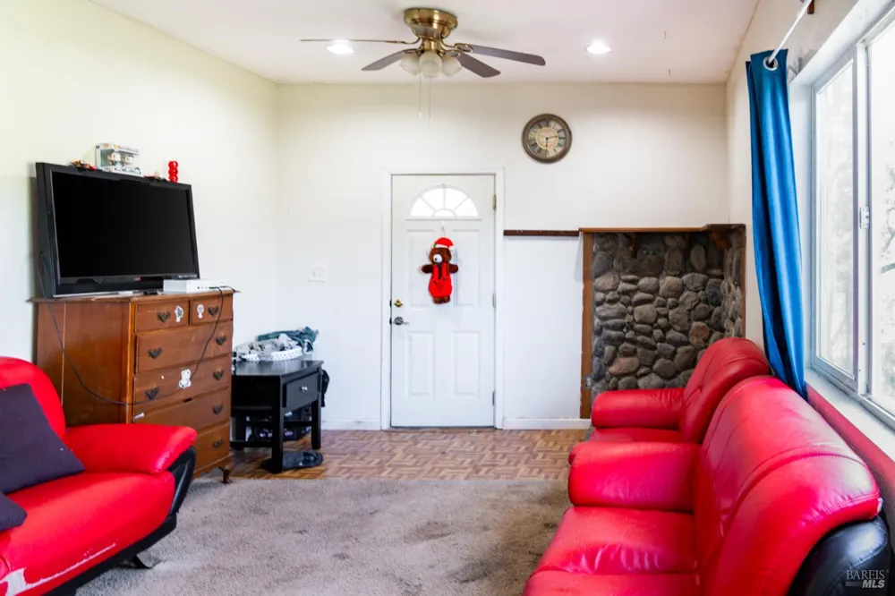 32 Boxelder Court Napa, CA 94558