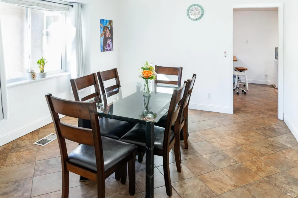 32 Boxelder Court Napa, CA 94558