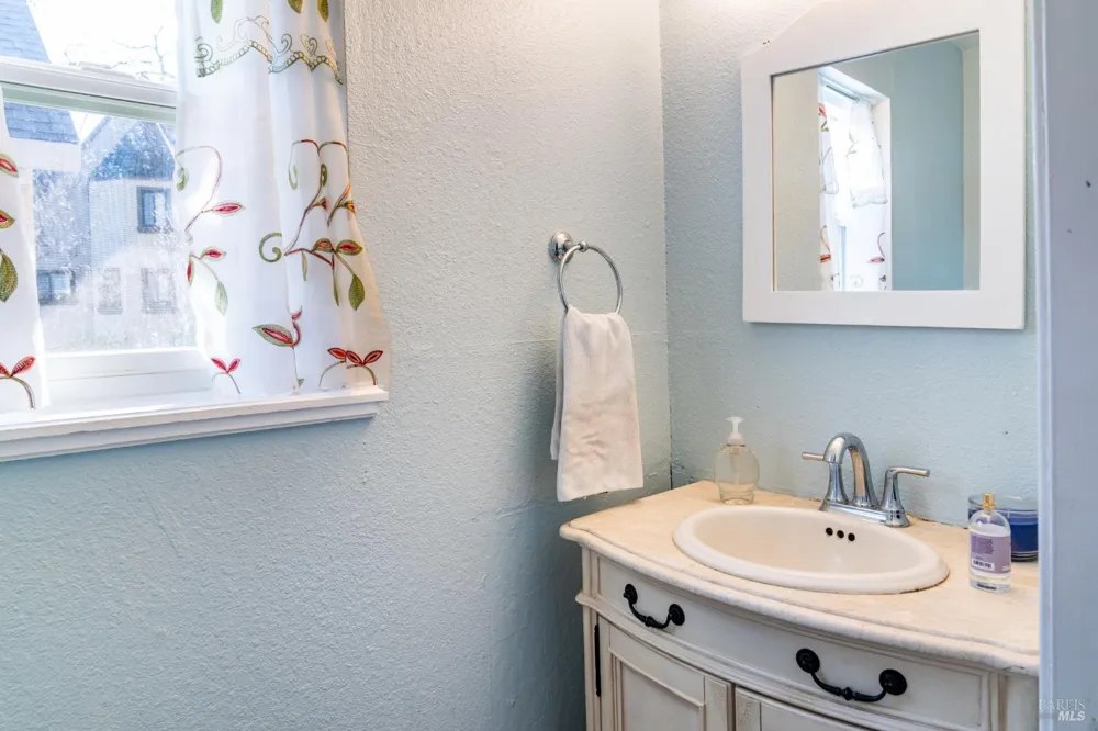 32 Boxelder Court Napa, CA 94558