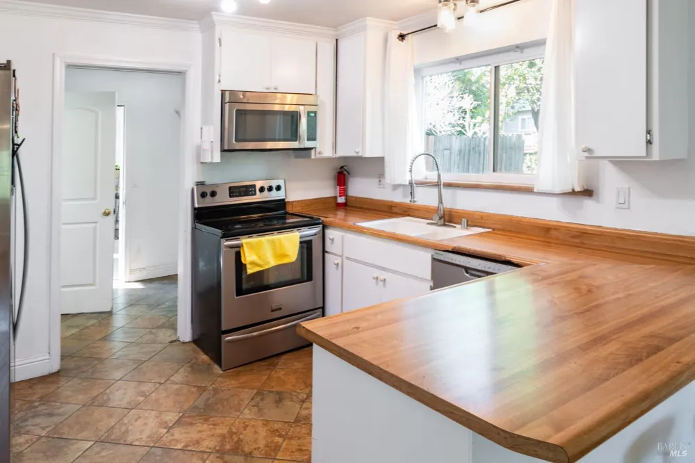 32 Boxelder Court Napa, CA 94558