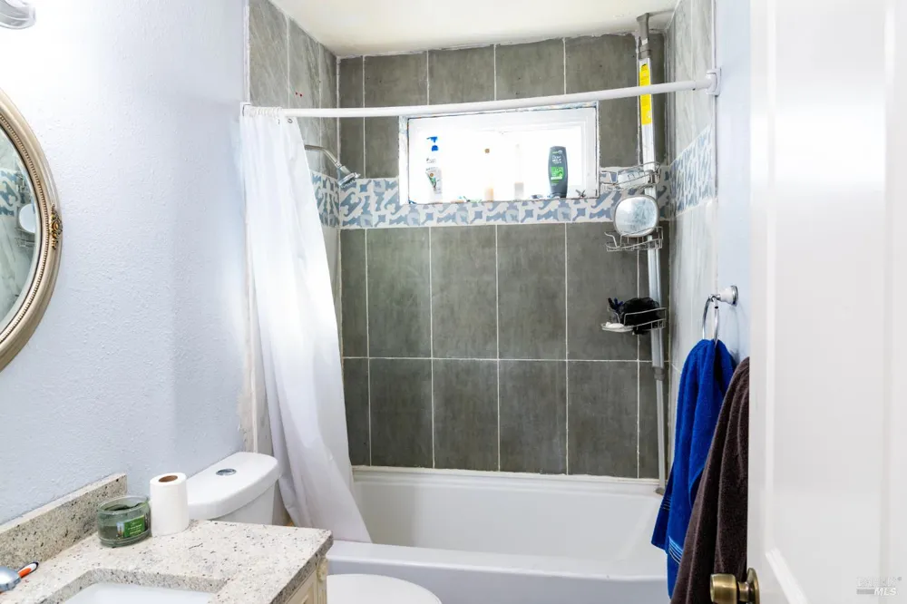 32 Boxelder Court Napa, CA 94558