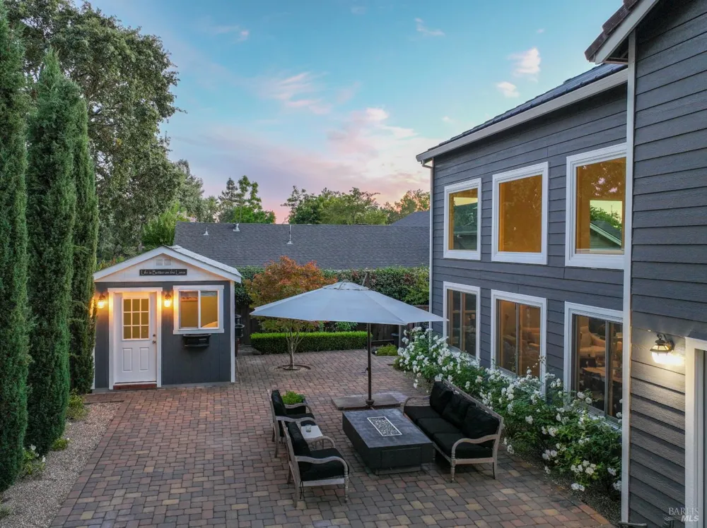 860 Knight Street Sonoma, CA 95476
