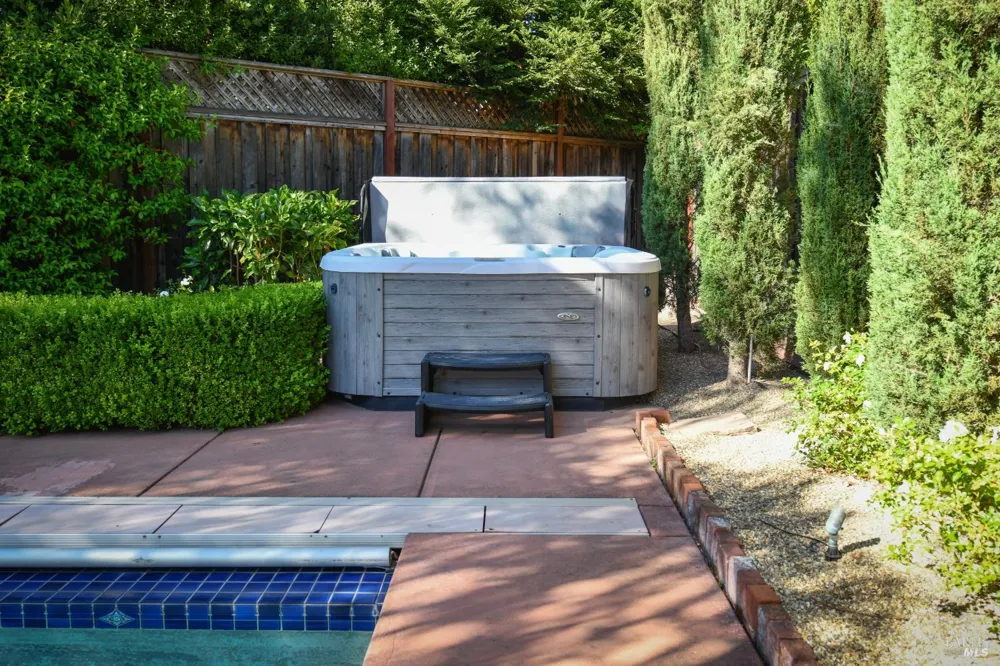 860 Knight Street Sonoma, CA 95476