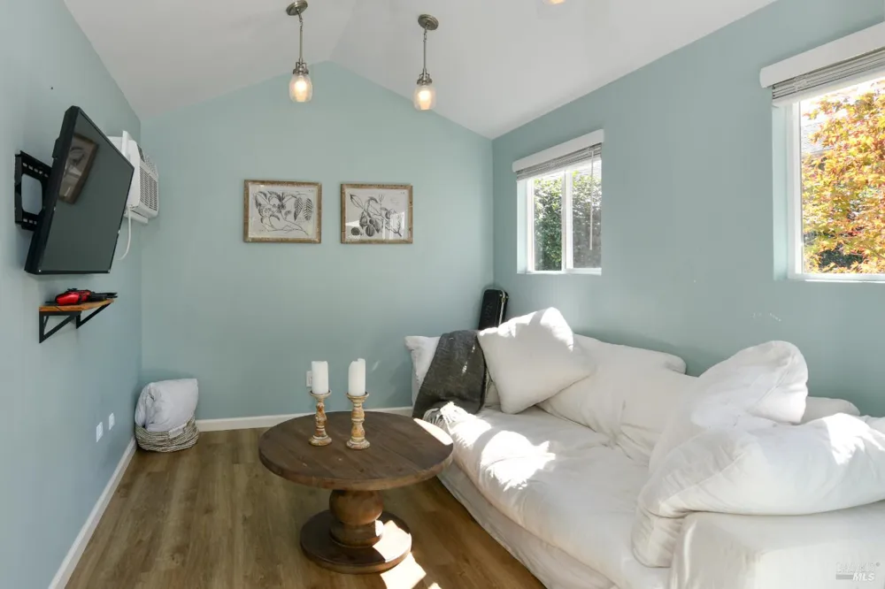 860 Knight Street Sonoma, CA 95476