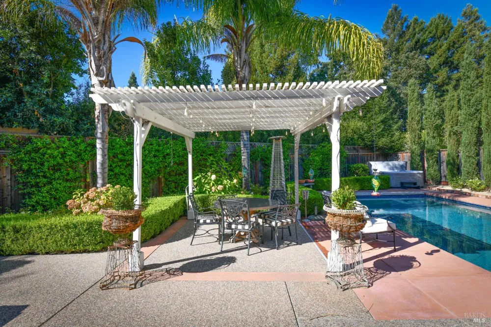 860 Knight Street Sonoma, CA 95476