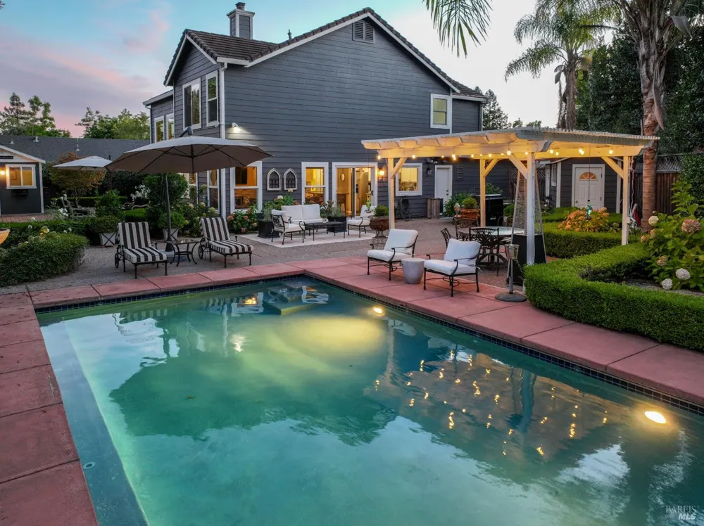 860 Knight Street Sonoma, CA 95476