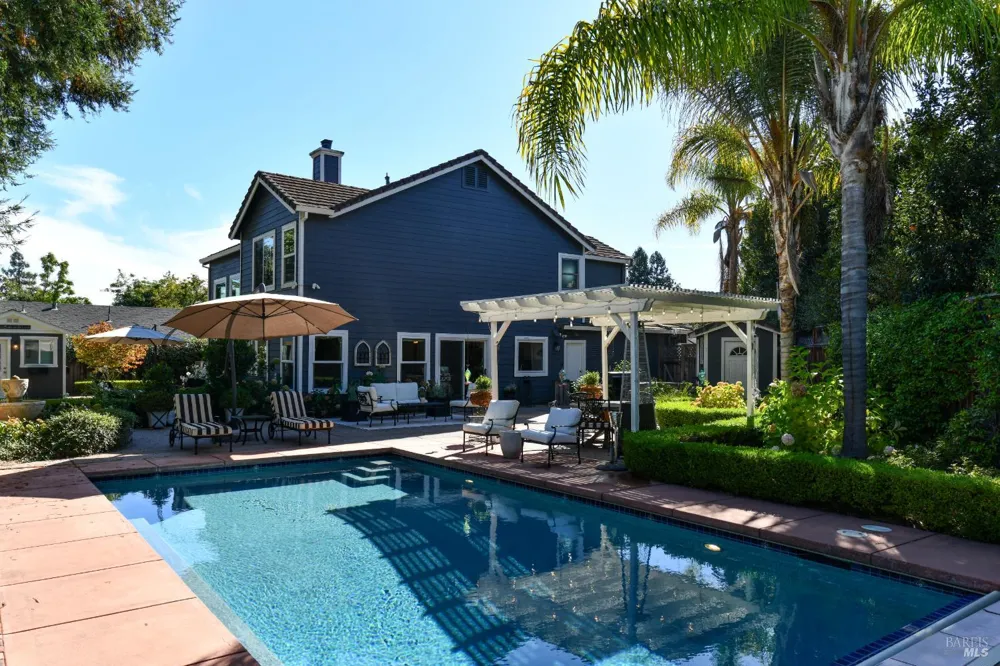 860 Knight Street Sonoma, CA 95476