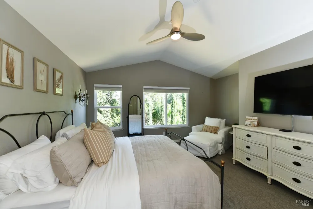 860 Knight Street Sonoma, CA 95476