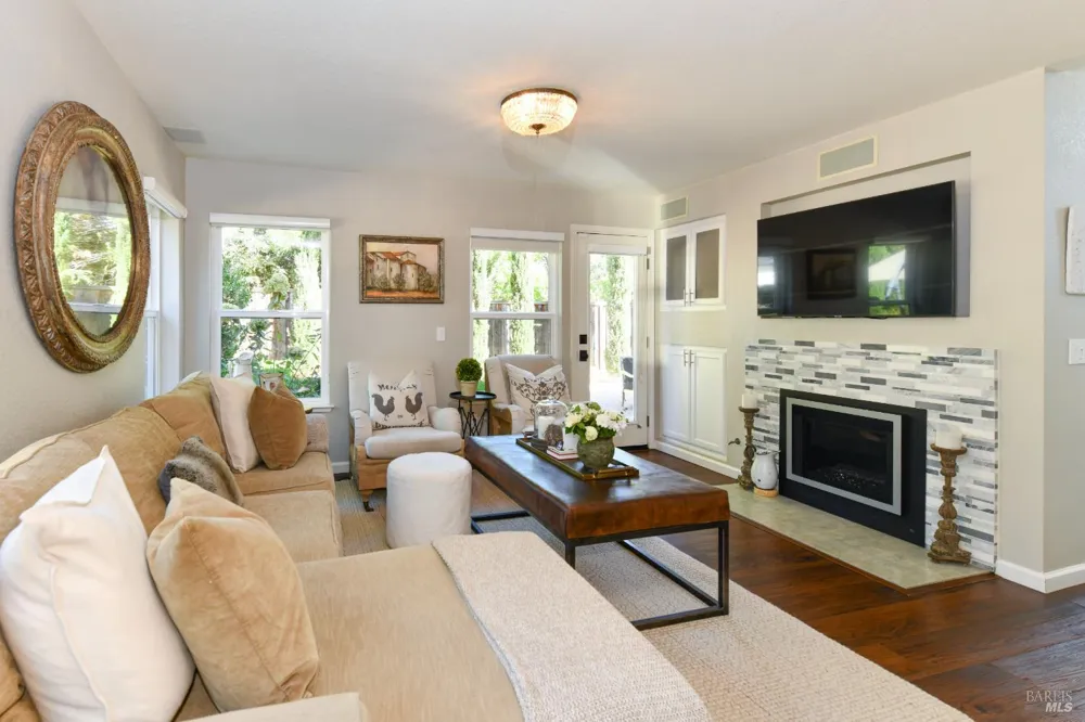 860 Knight Street Sonoma, CA 95476
