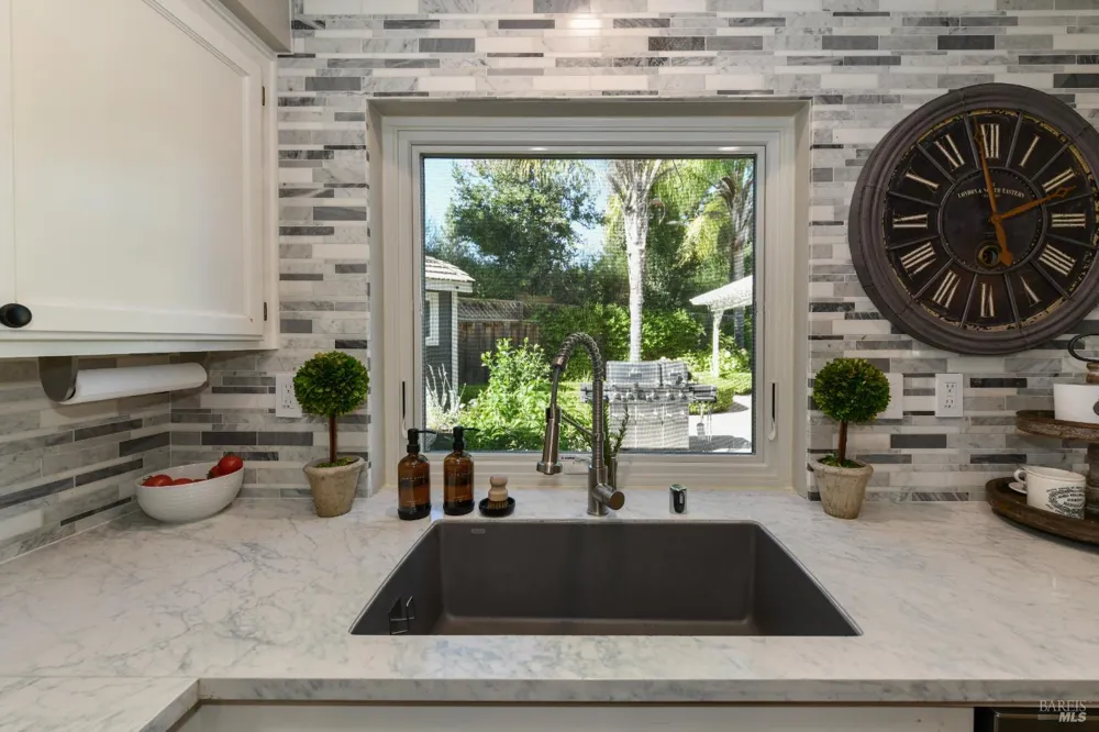 860 Knight Street Sonoma, CA 95476