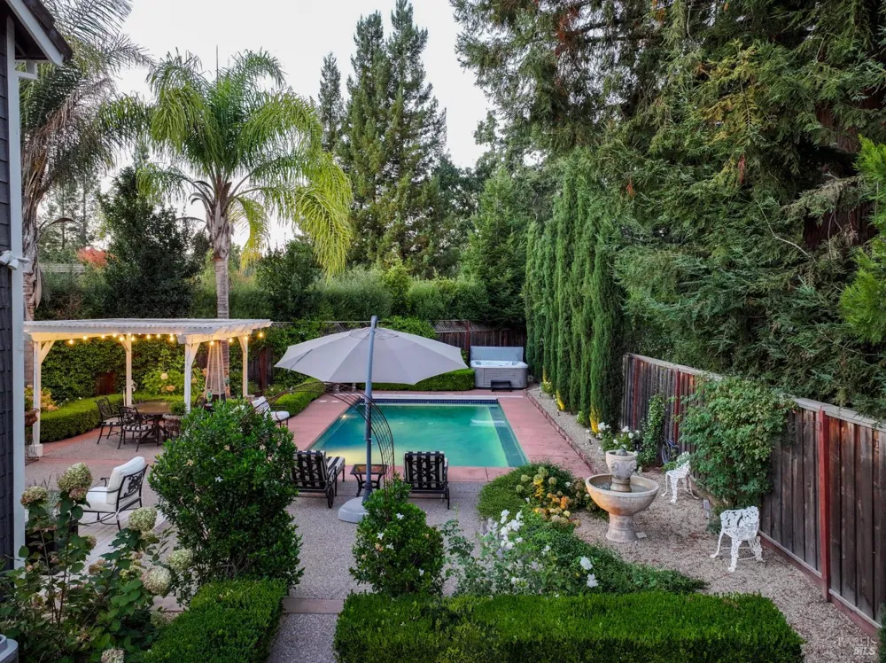 860 Knight Street Sonoma, CA 95476