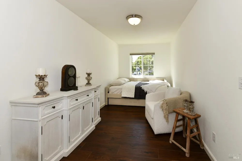 860 Knight Street Sonoma, CA 95476