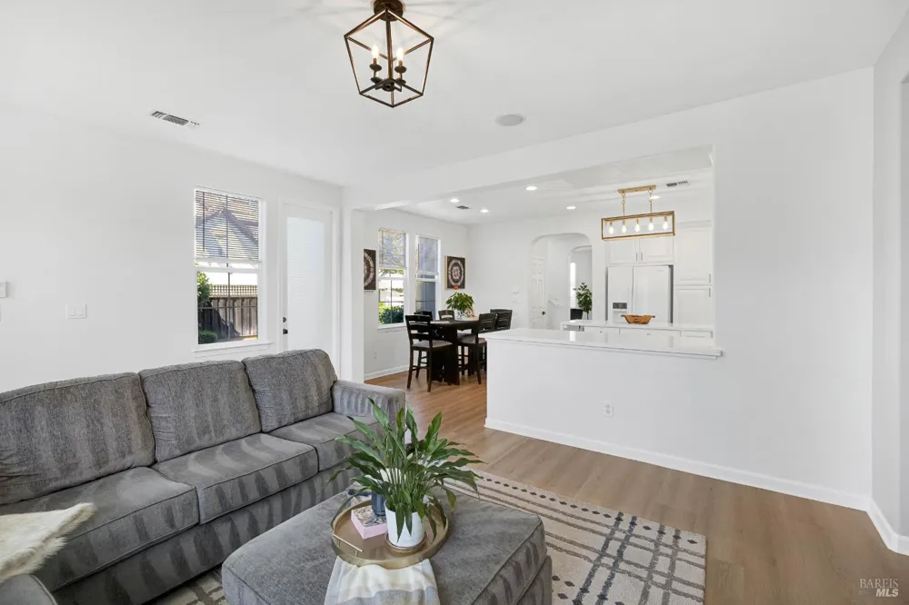 4244 Rose Arbor Way Vallejo, CA 94591