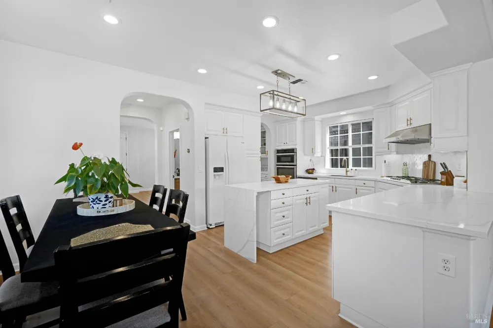 4244 Rose Arbor Way Vallejo, CA 94591
