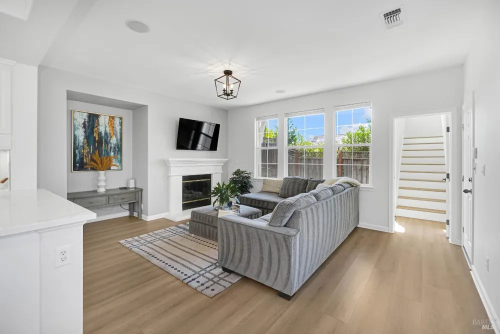 4244 Rose Arbor Way Vallejo, CA 94591
