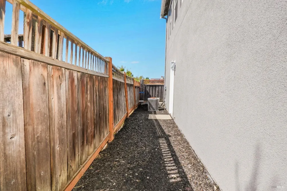 4244 Rose Arbor Way Vallejo, CA 94591