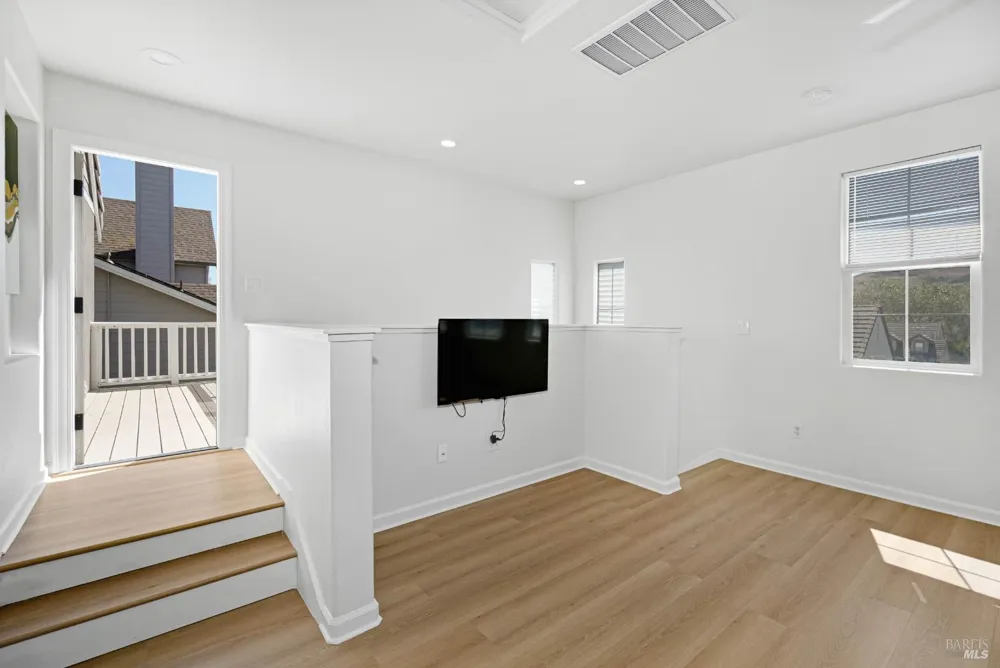 4244 Rose Arbor Way Vallejo, CA 94591