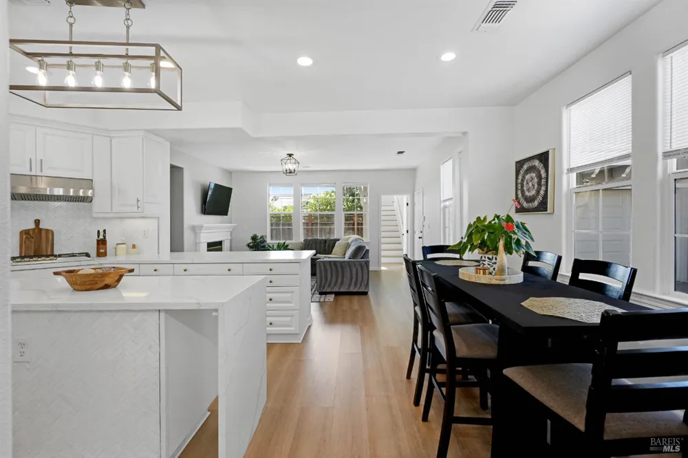4244 Rose Arbor Way Vallejo, CA 94591