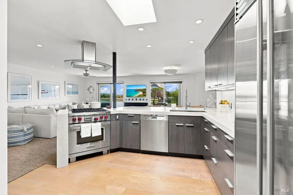 755 S Eliseo Drive ##8 Greenbrae, CA 94904